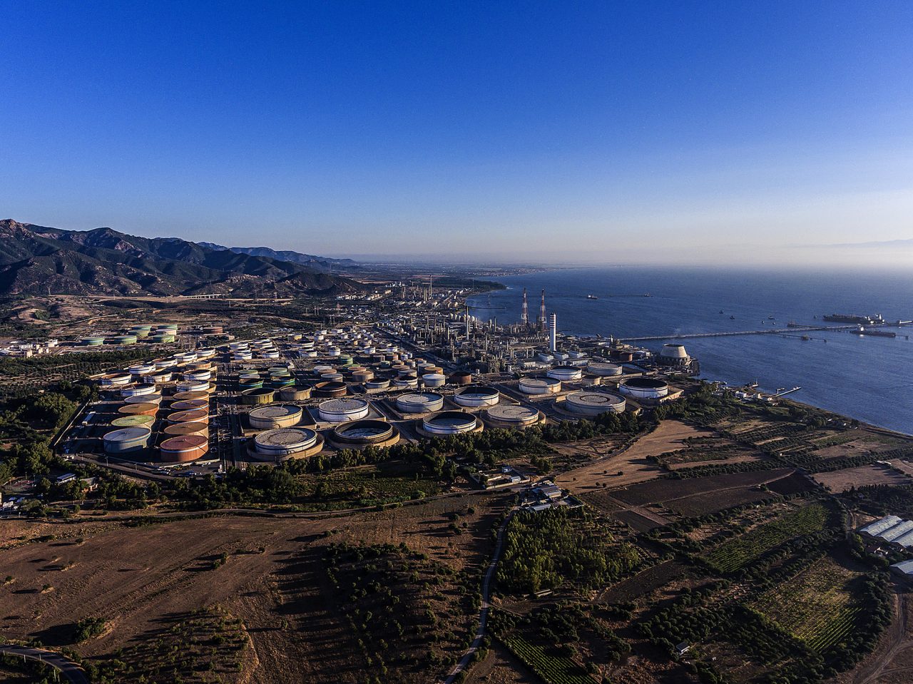 Saras Una Storia Che Parte Da Lontano CACIP Consorzio Industriale 